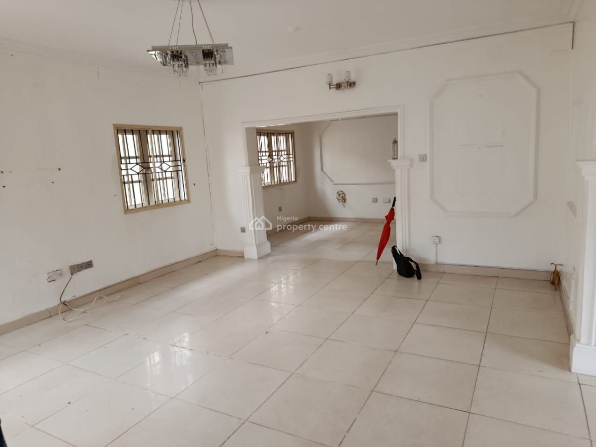 Exquisitely Well-maintained *5-bedroom Semi-det. Duplex, No Bq, in an Estate, Agungi, Lekki, Lagos, Semi-detached Duplex for Rent