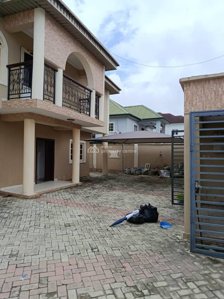 Exquisitely Well-maintained *5-bedroom Semi-det. Duplex, No Bq, in an Estate, Agungi, Lekki, Lagos, Semi-detached Duplex for Rent