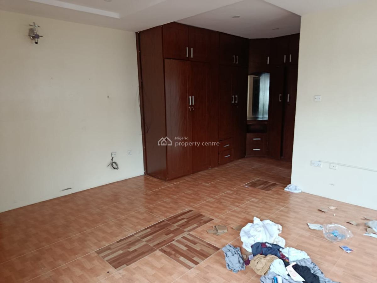 Exquisitely Well-maintained *5-bedroom Semi-det. Duplex, No Bq, in an Estate, Agungi, Lekki, Lagos, Semi-detached Duplex for Rent