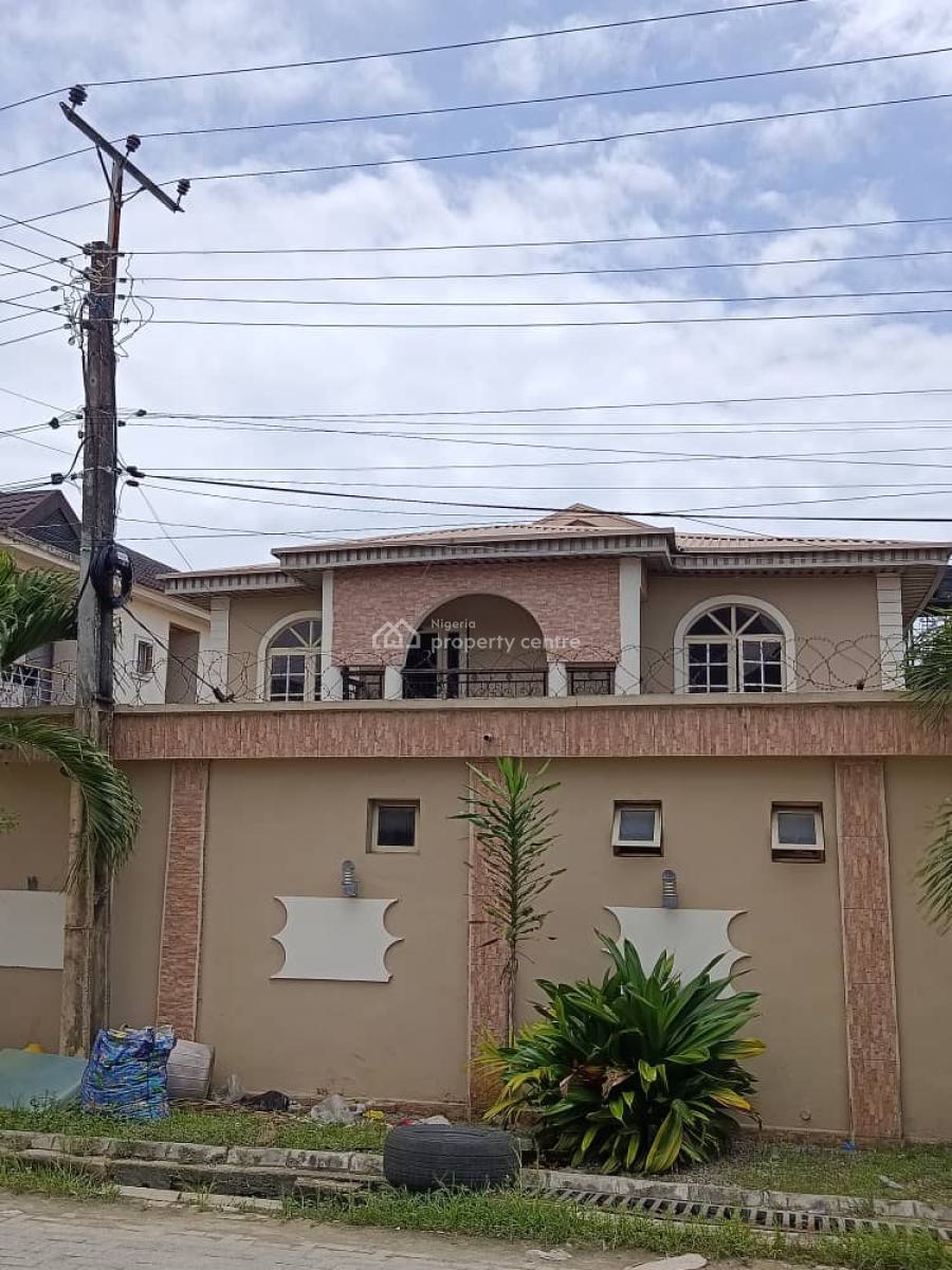 Exquisitely Well-maintained *5-bedroom Semi-det. Duplex, No Bq, in an Estate, Agungi, Lekki, Lagos, Semi-detached Duplex for Rent