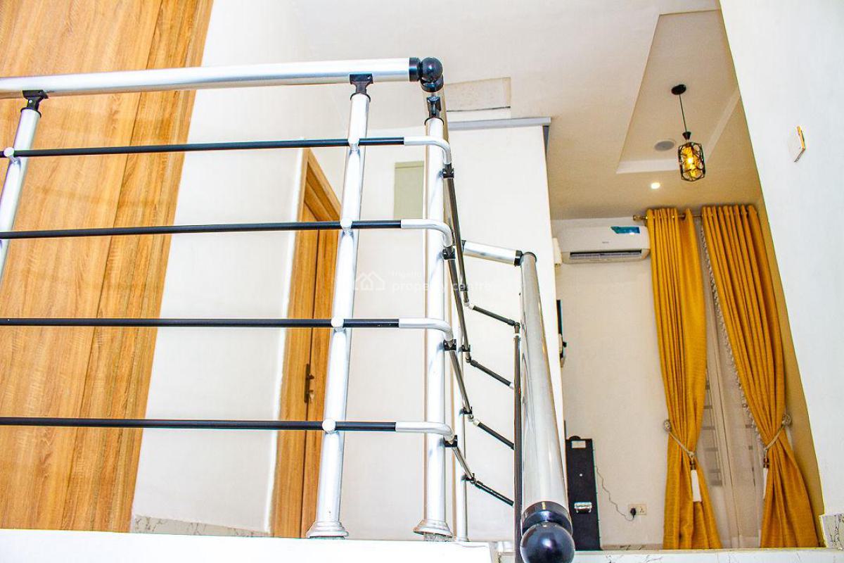 Nicely Furnished 4 Bedroom Apartment, Lekki Conservation Center, Lekki, Lagos, Flat / Apartment Short Let