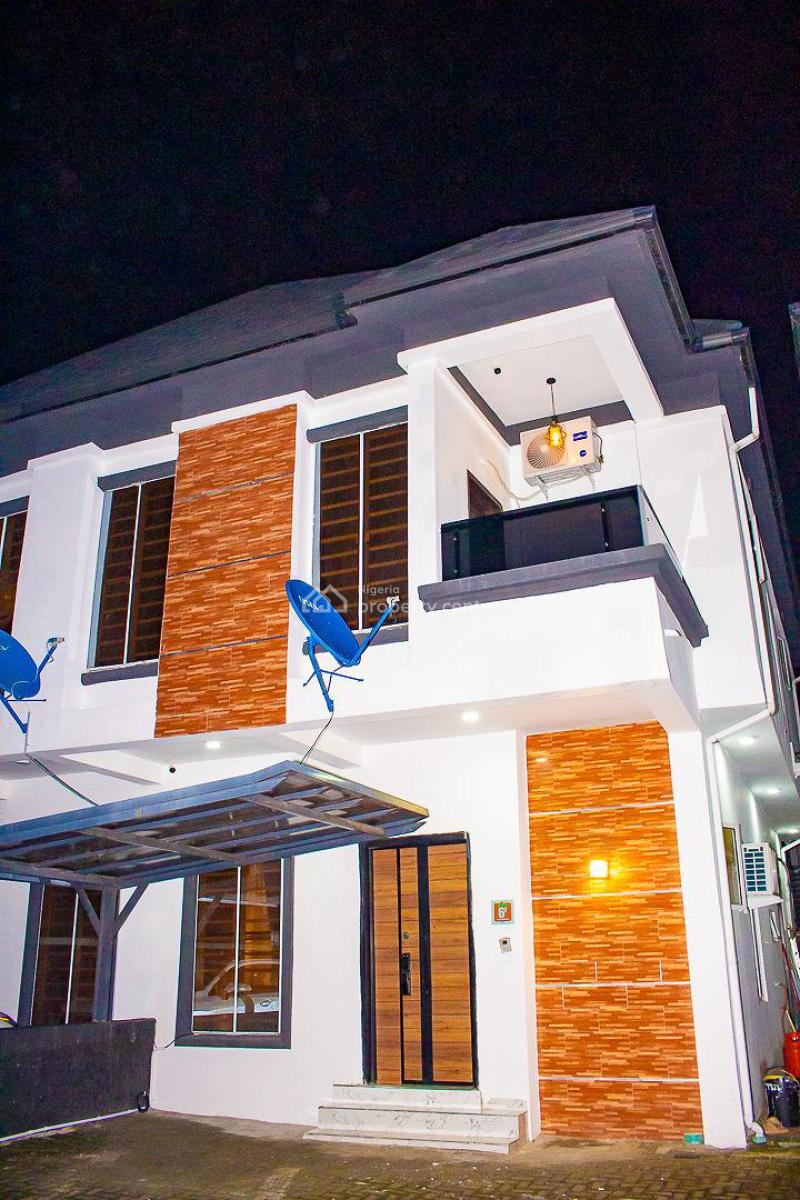 Nicely Furnished 4 Bedroom Apartment, Lekki Conservation Center, Lekki, Lagos, Flat / Apartment Short Let