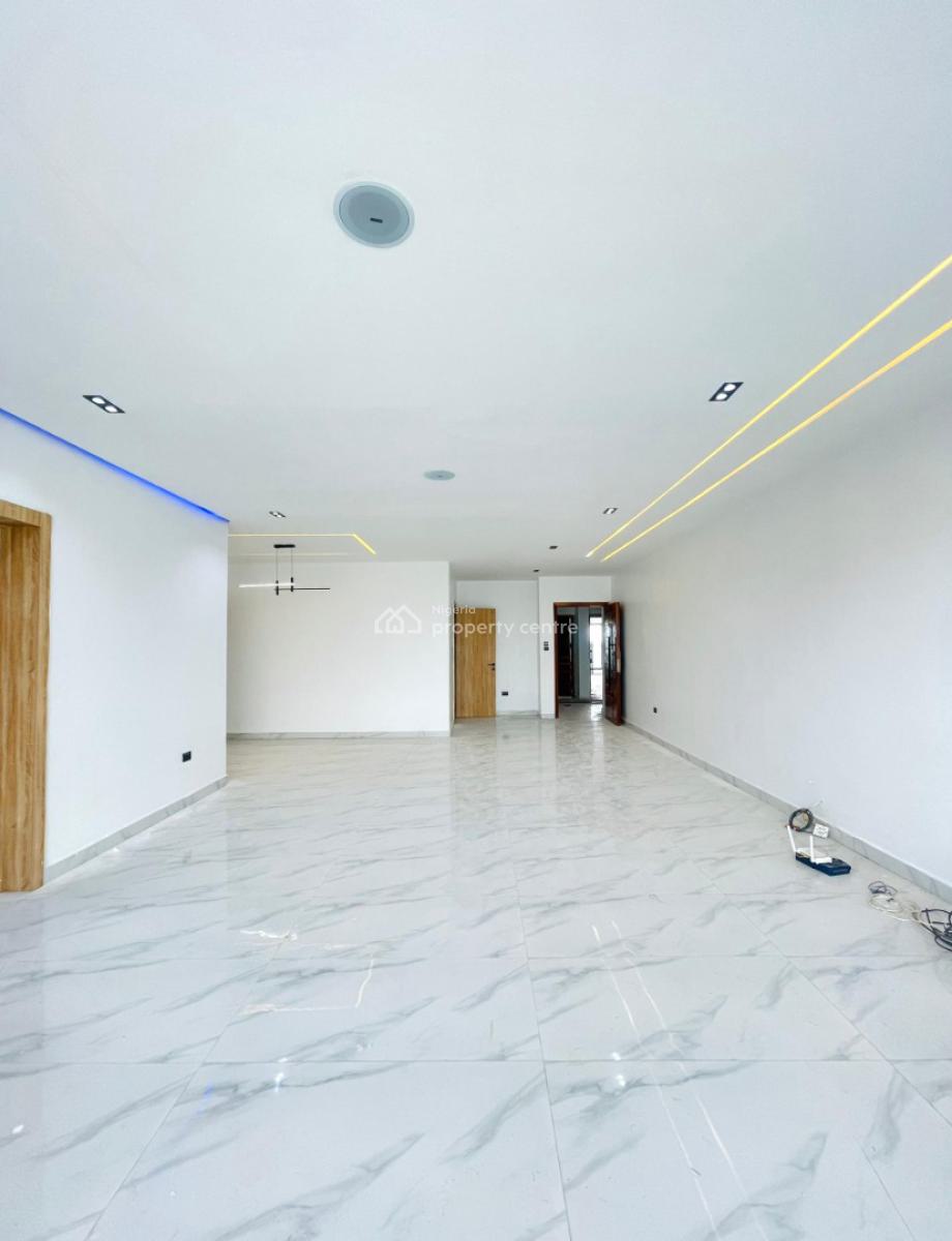 Fully Serviced 2 Bedroom Luxury Apartment with Swimming Pool, Lekki Phase 1, Lekki, Lagos, Flat / Apartment for Sale