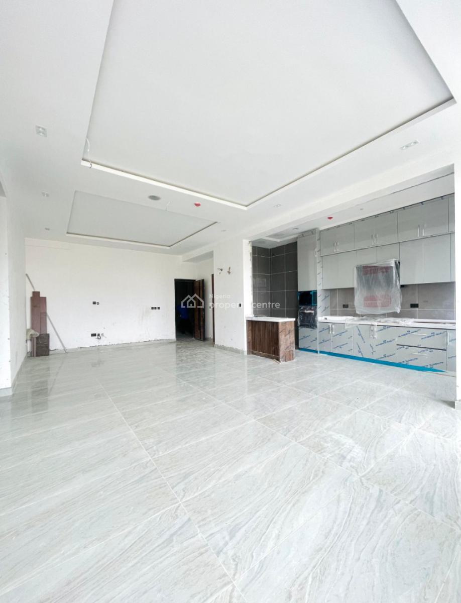 Luxurious 2 Bedroom Investment Worthy Apartment, Situated Within a Prime Location for Shortlet Investment, Rental Yield, Lekki Phase 1, Lekki, Lagos, Flat / Apartment for Sale