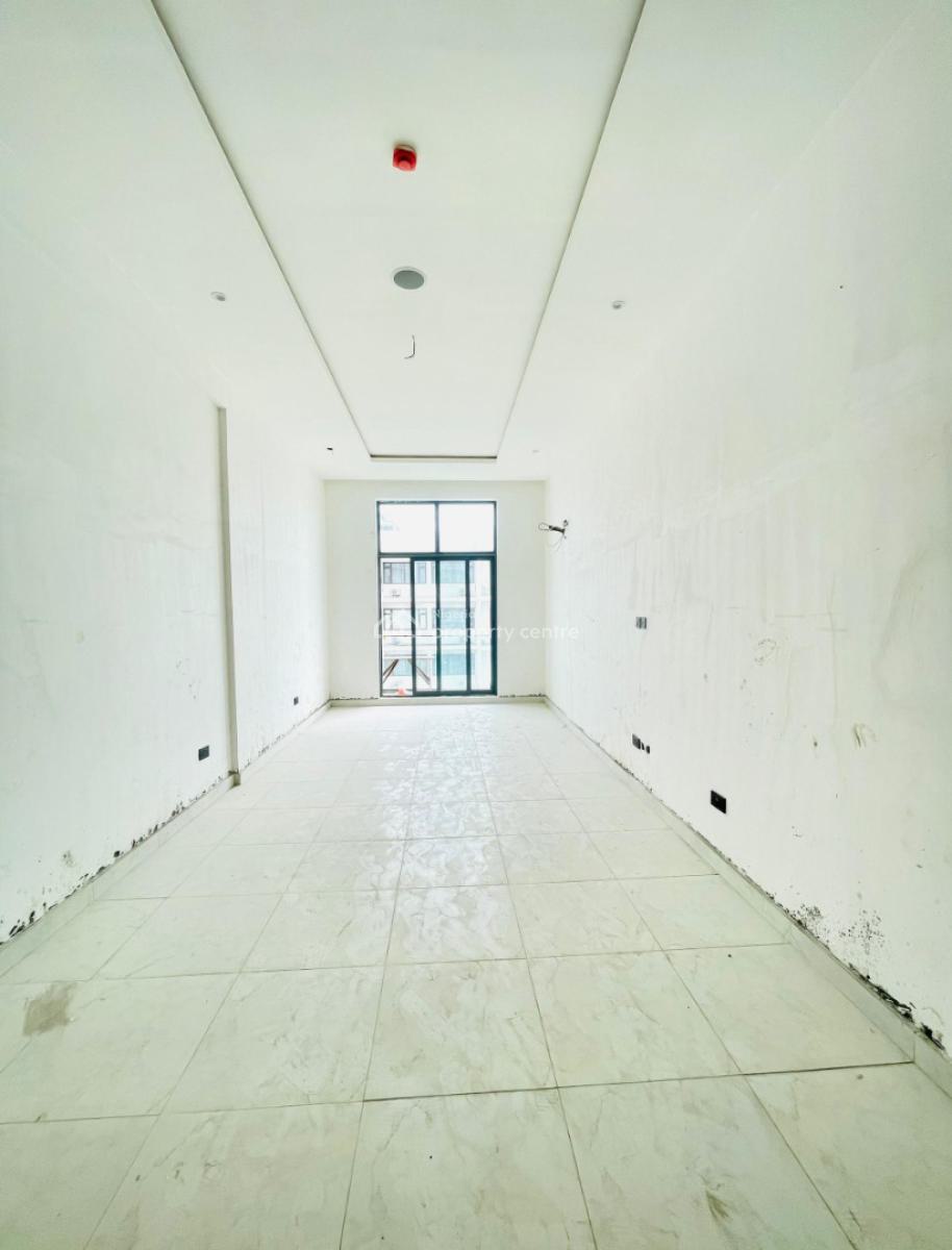 Luxurious 2 Bedroom Investment Worthy Apartment, Situated Within a Prime Location for Shortlet Investment, Rental Yield, Lekki Phase 1, Lekki, Lagos, Flat / Apartment for Sale