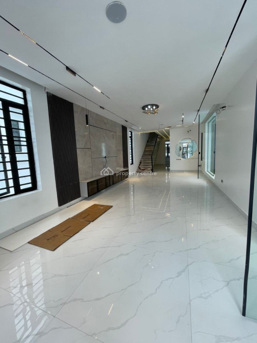 Luxurious 5 Bedroom Detached with Bq, Lekki Phase 1, Lekki, Lagos, Detached Duplex for Sale
