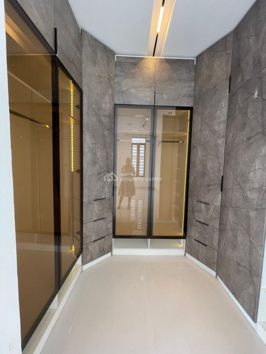 Luxurious 5 Bedroom Detached with Bq, Lekki Phase 1, Lekki, Lagos, Detached Duplex for Sale