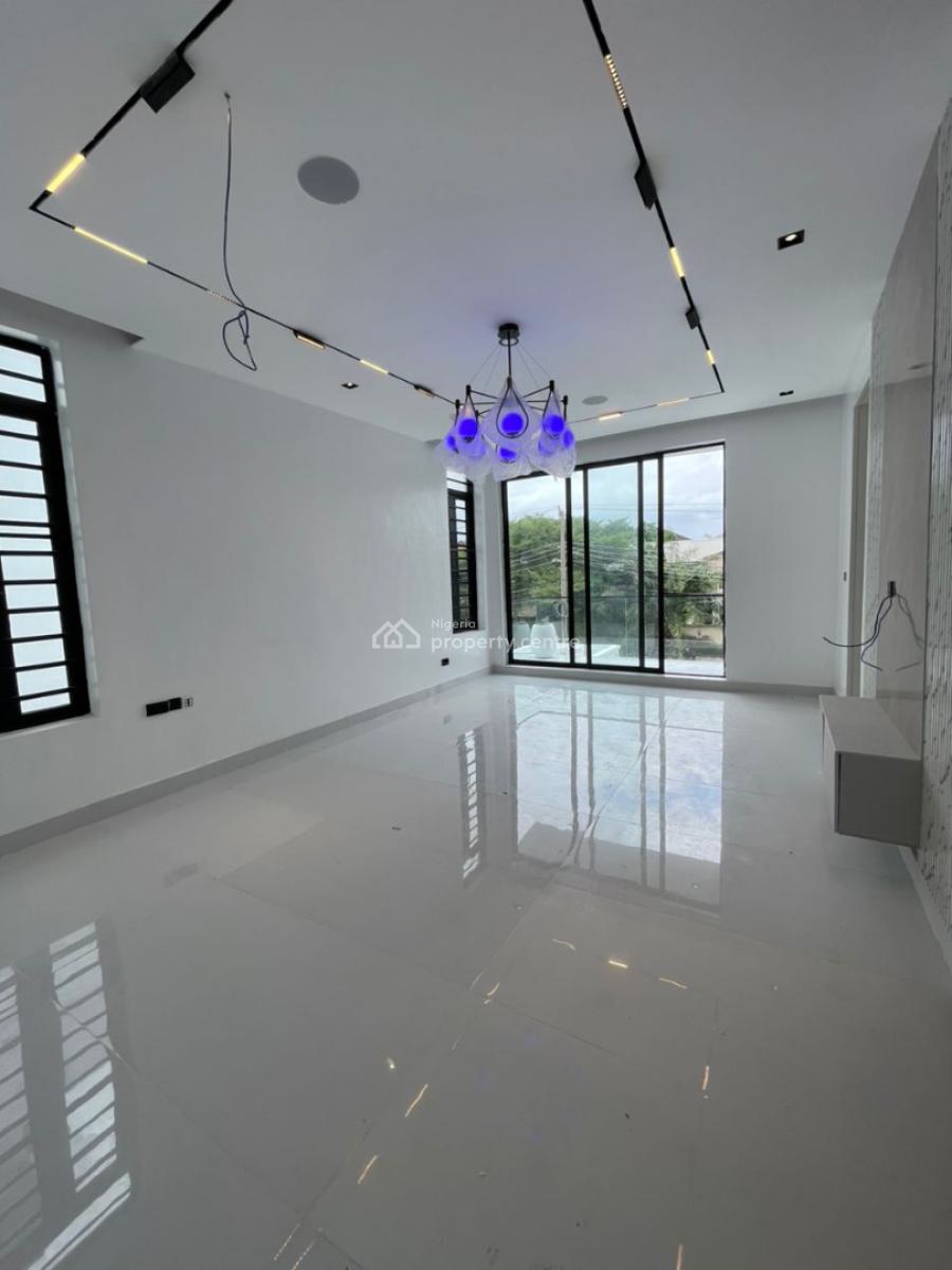 Luxurious 5 Bedroom Detached with Bq, Lekki Phase 1, Lekki, Lagos, Detached Duplex for Sale