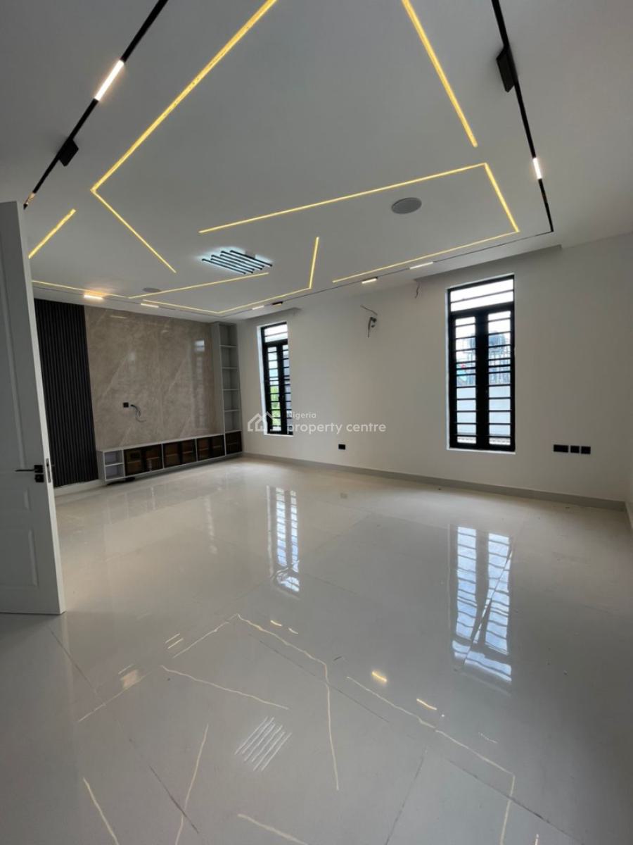 Luxurious 5 Bedroom Detached with Bq, Lekki Phase 1, Lekki, Lagos, Detached Duplex for Sale