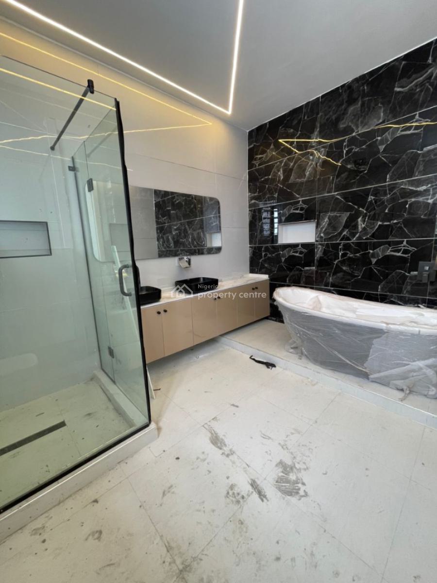 Luxurious 5 Bedroom Detached with Bq, Lekki Phase 1, Lekki, Lagos, Detached Duplex for Sale