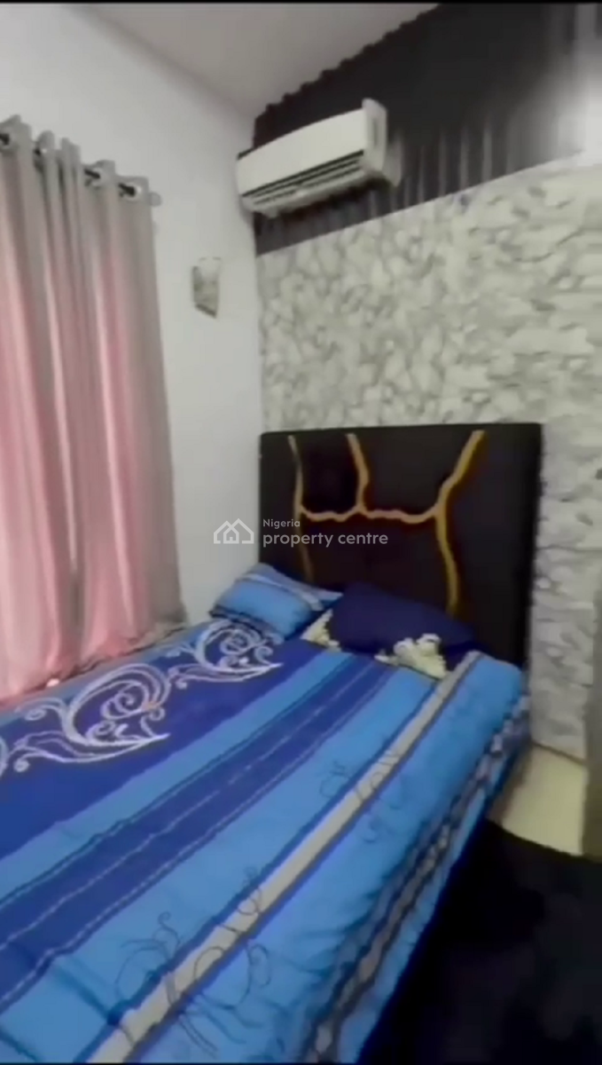 Nicely Furnished 4 Bedroom Apartment, Osapa, Lekki, Lagos, Flat / Apartment Short Let