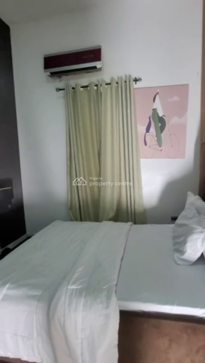 Nicely Furnished 4 Bedroom Apartment, Osapa, Lekki, Lagos, Flat / Apartment Short Let