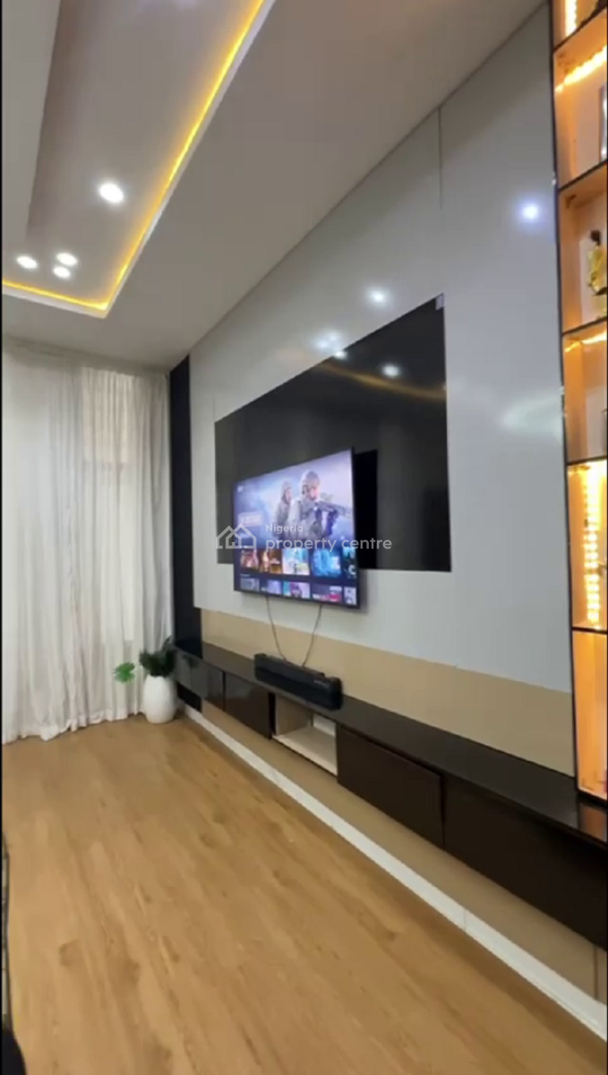 Nicely Furnished 4 Bedroom Apartment, Osapa, Lekki, Lagos, Flat / Apartment Short Let