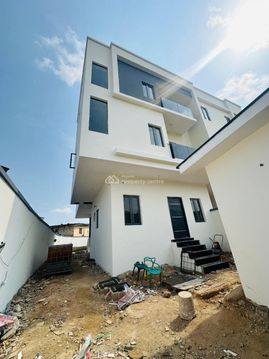 Wonderfully Built 4 Bedroom Semi Detached Duplex, Obanikoro, Shomolu, Lagos, Semi-detached Duplex for Sale