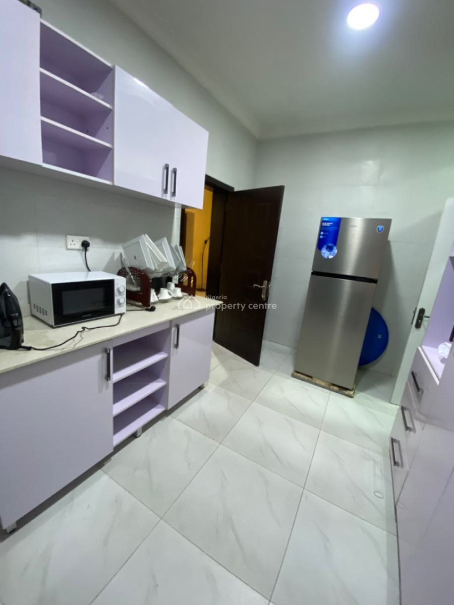 Fully Furnished 2 Bedrooms Apartments  Upstairs, Ikate Lekki, Ikate Elegushi, Lekki, Lagos, Flat / Apartment for Rent
