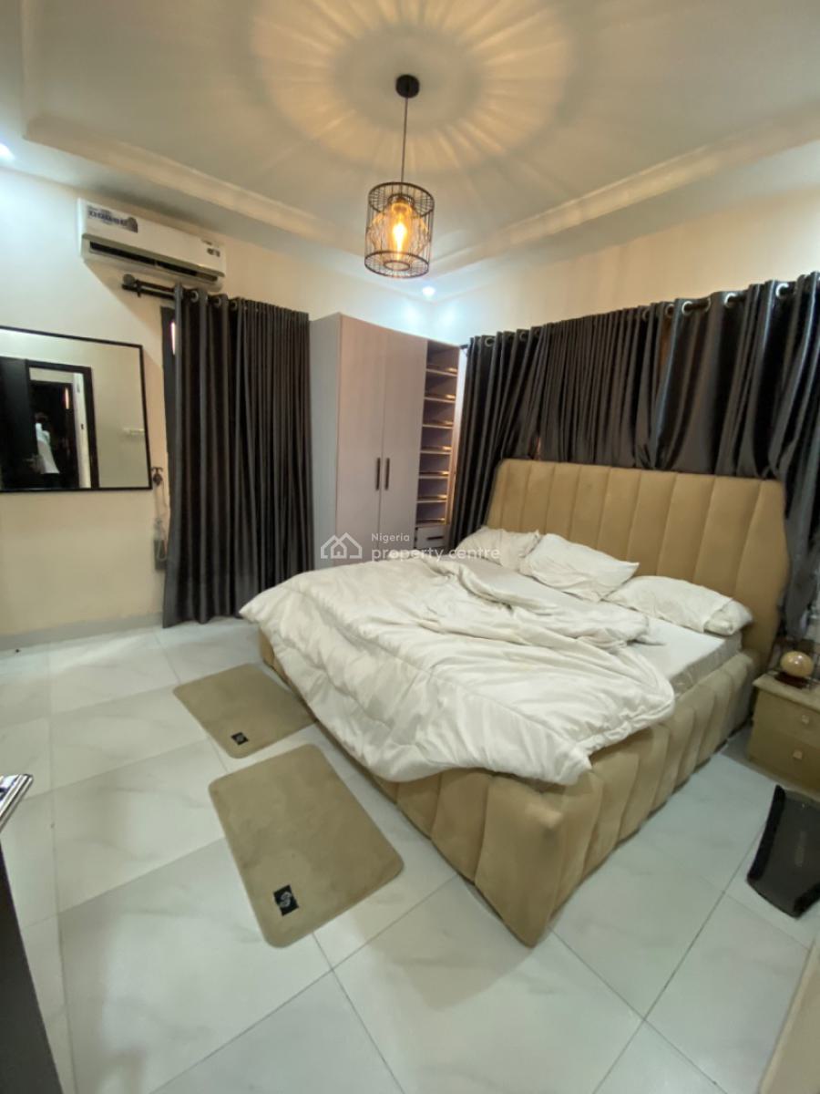 Fully Furnished 2 Bedrooms Apartments  Upstairs, Ikate Lekki, Ikate Elegushi, Lekki, Lagos, Flat / Apartment for Rent