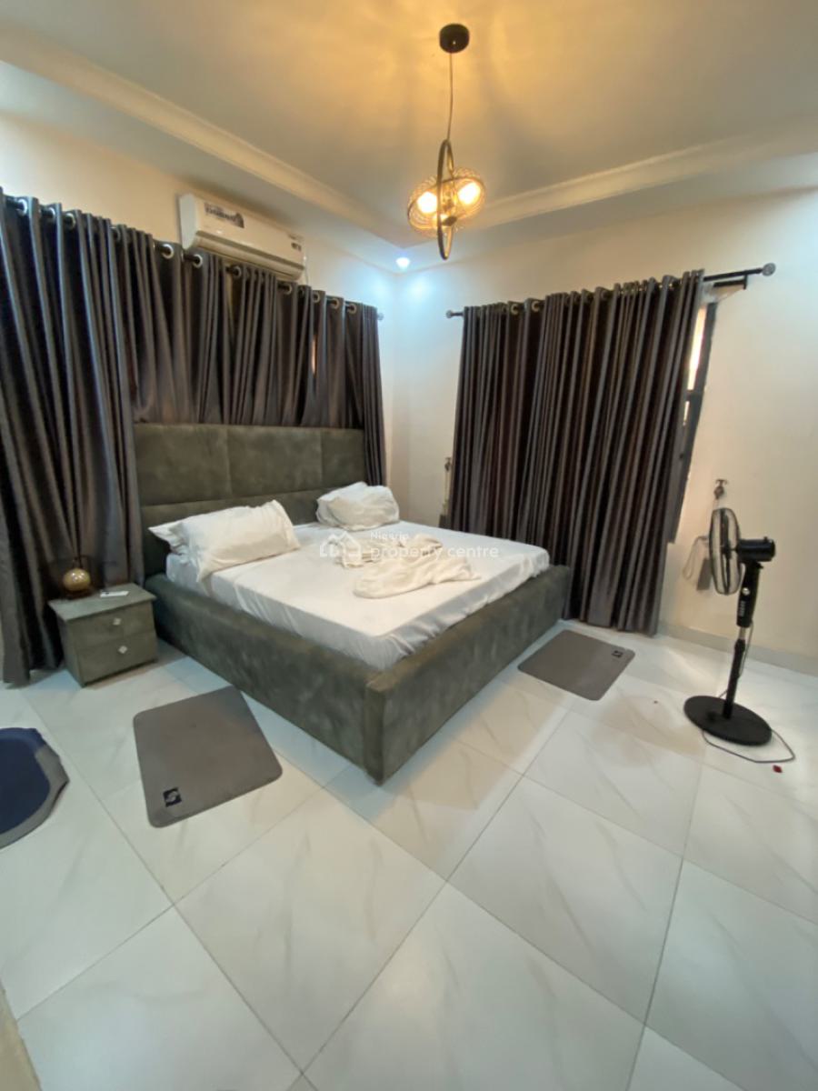 Fully Furnished 2 Bedrooms Apartments  Upstairs, Ikate Lekki, Ikate Elegushi, Lekki, Lagos, Flat / Apartment for Rent