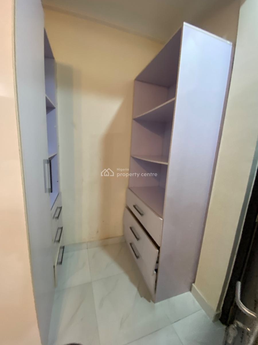 Fully Furnished 2 Bedrooms Apartments  Upstairs, Ikate Lekki, Ikate Elegushi, Lekki, Lagos, Flat / Apartment for Rent