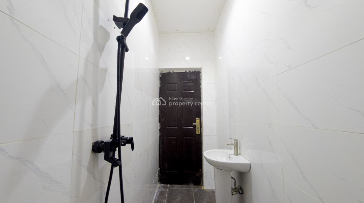 Nicely Furnished Studio Apartment, Surulere, Lagos, Flat / Apartment Short Let