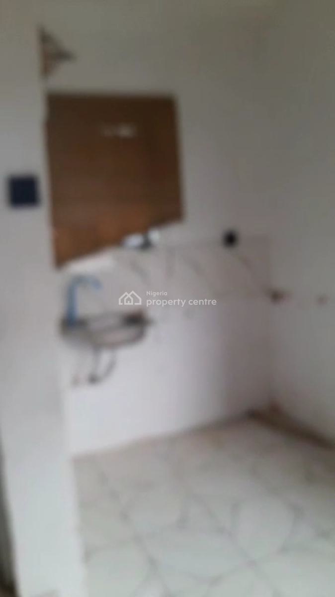 Spacious and Very Decent Upstairs Roomself Roy, Akoka, Yaba, Lagos, Self Contain (single Rooms) for Rent