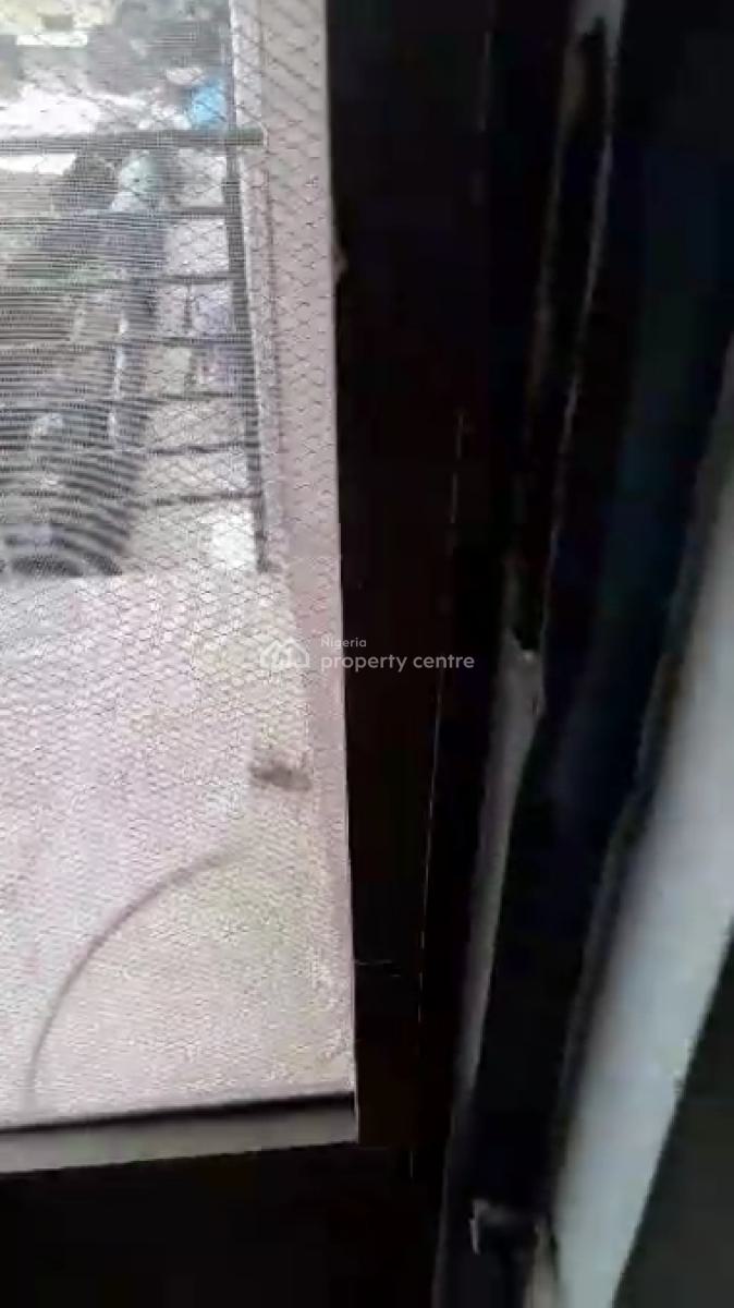 Spacious and Very Decent Upstairs Roomself Roy, Akoka, Yaba, Lagos, Self Contain (single Rooms) for Rent