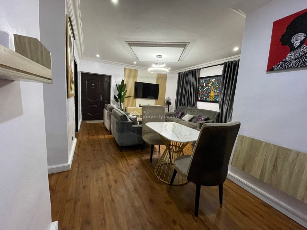 Nicely Furnished 2 Bedroom Apartment, Magodo, Lagos, Flat / Apartment Short Let