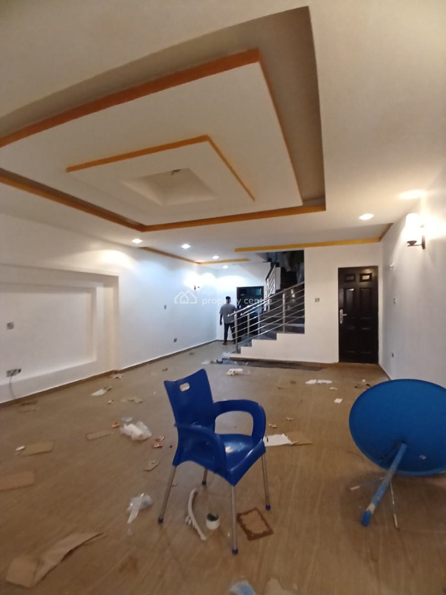Well Renovated  4 Bedroom Terrace Duplex with 1room Bq, Guzape Abuja Diplomatic Zone, Guzape District, Abuja, Terraced Duplex for Rent