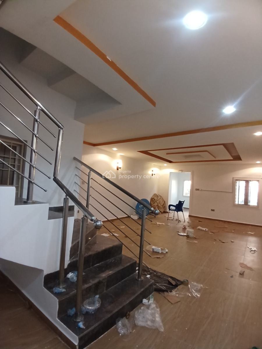 Well Renovated  4 Bedroom Terrace Duplex with 1room Bq, Guzape Abuja Diplomatic Zone, Guzape District, Abuja, Terraced Duplex for Rent