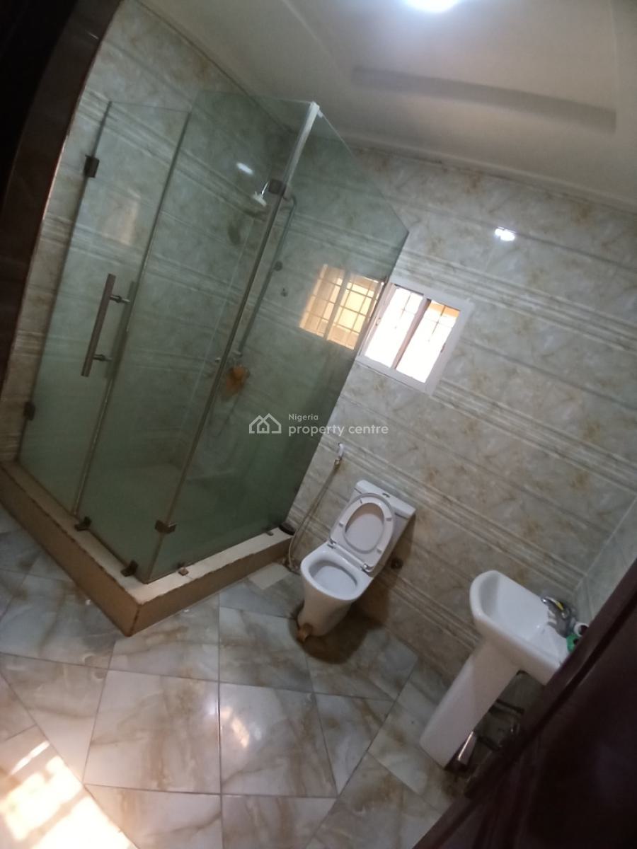 Well Renovated  4 Bedroom Terrace Duplex with 1room Bq, Guzape Abuja Diplomatic Zone, Guzape District, Abuja, Terraced Duplex for Rent