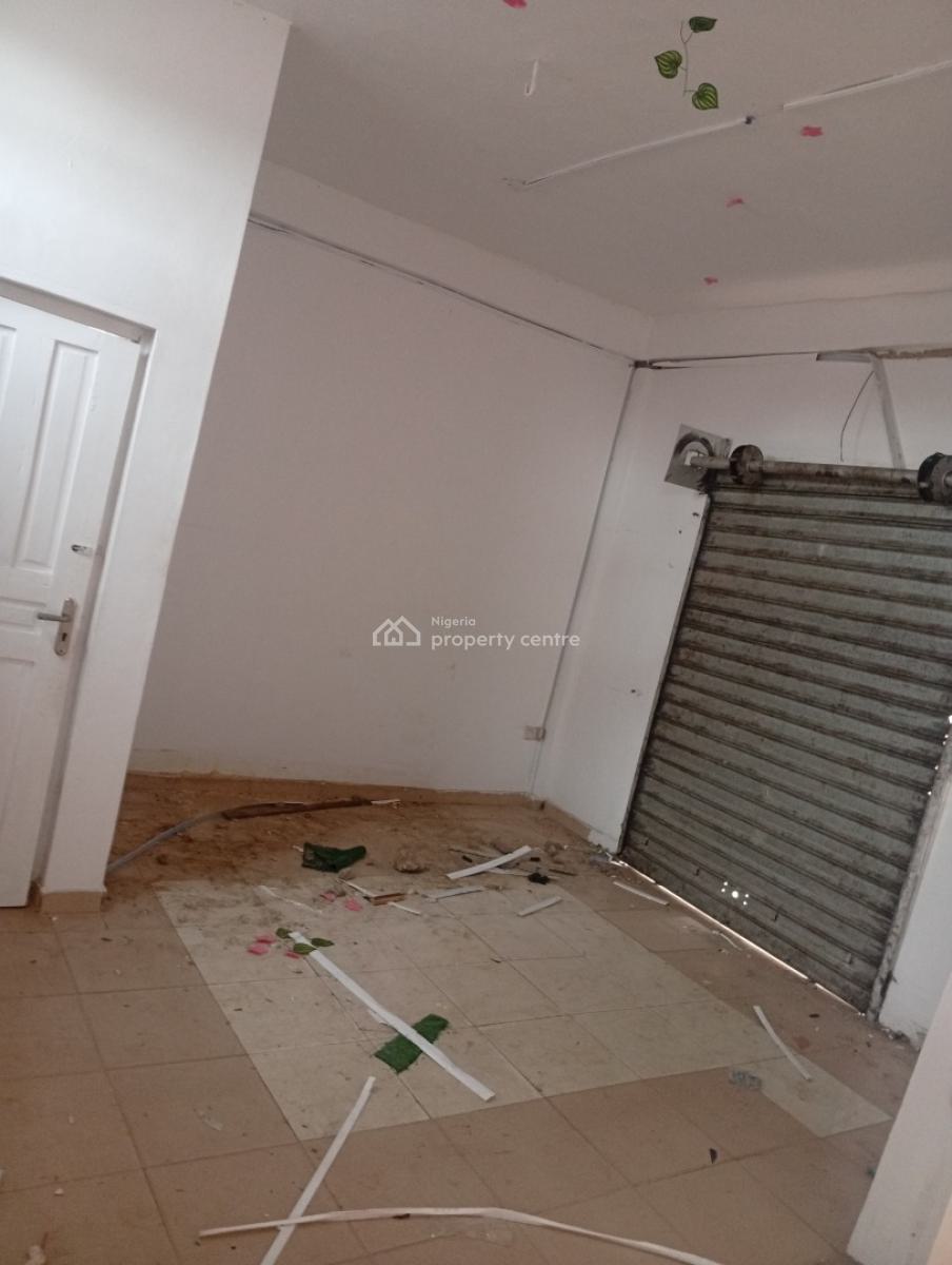 a Decent Double Big Room Office Space Upstairs with 2 Personal Toilet, Along Akowonjo Road Alimosho Lagos, Egbeda, Alimosho, Lagos, Office Space for Rent