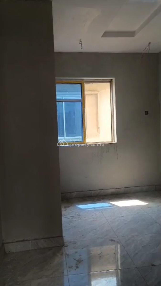 Spacious and Very Decent Miniflat Roy, Yaba, Yaba, Lagos, Mini Flat (room and Parlour) for Rent