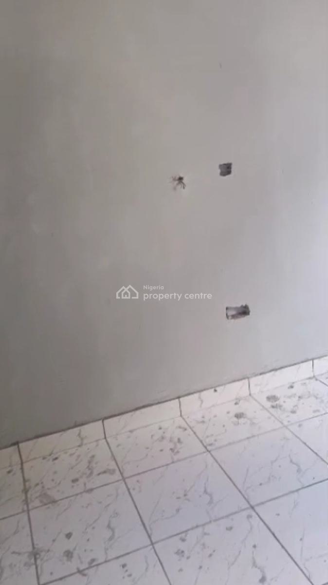 Spacious and Very Decent Miniflat Roy, Yaba, Yaba, Lagos, Mini Flat (room and Parlour) for Rent
