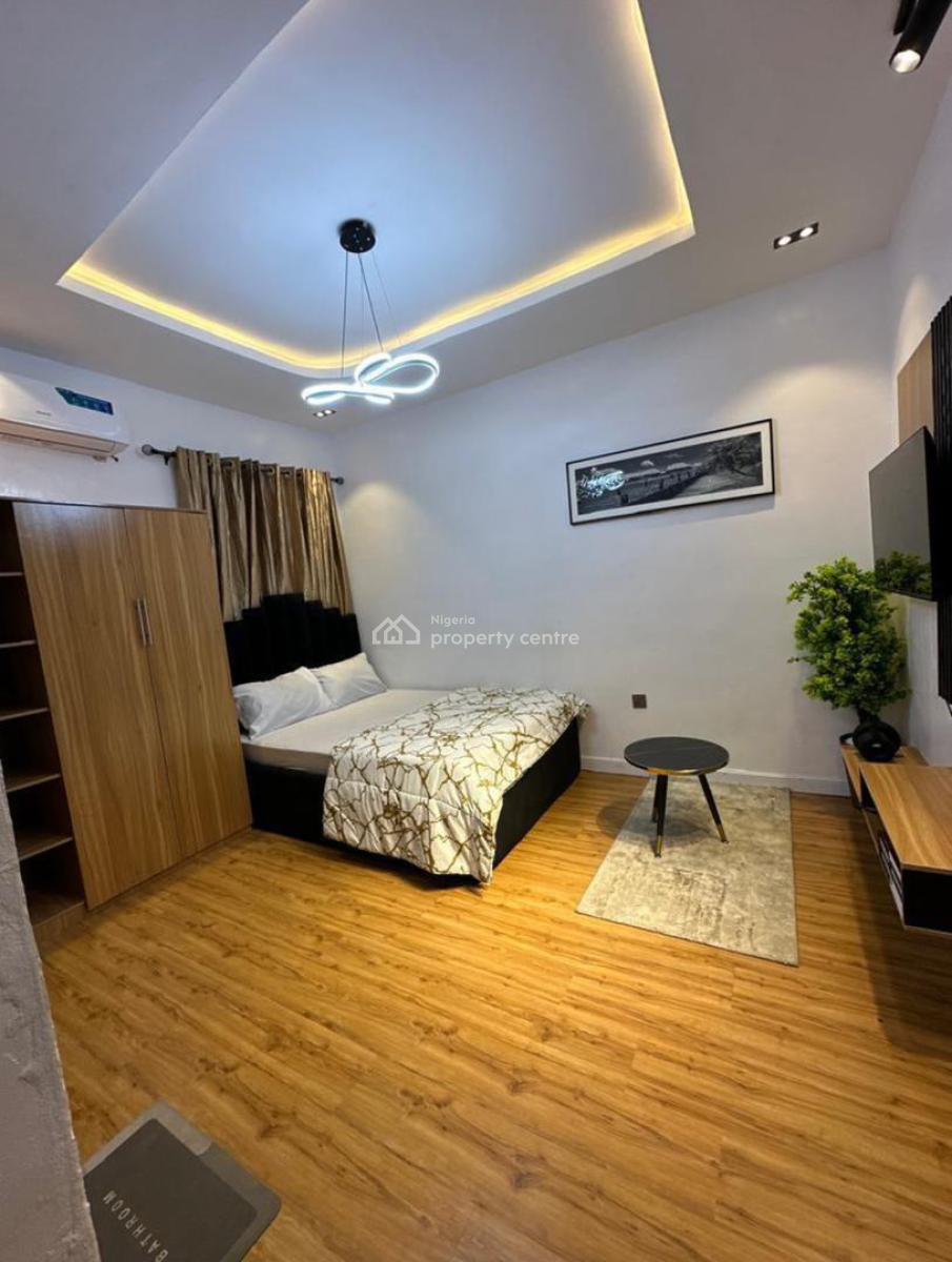Nicely Furnished 1 Bedroom Apartment, Onike, Yaba, Lagos, Flat / Apartment Short Let