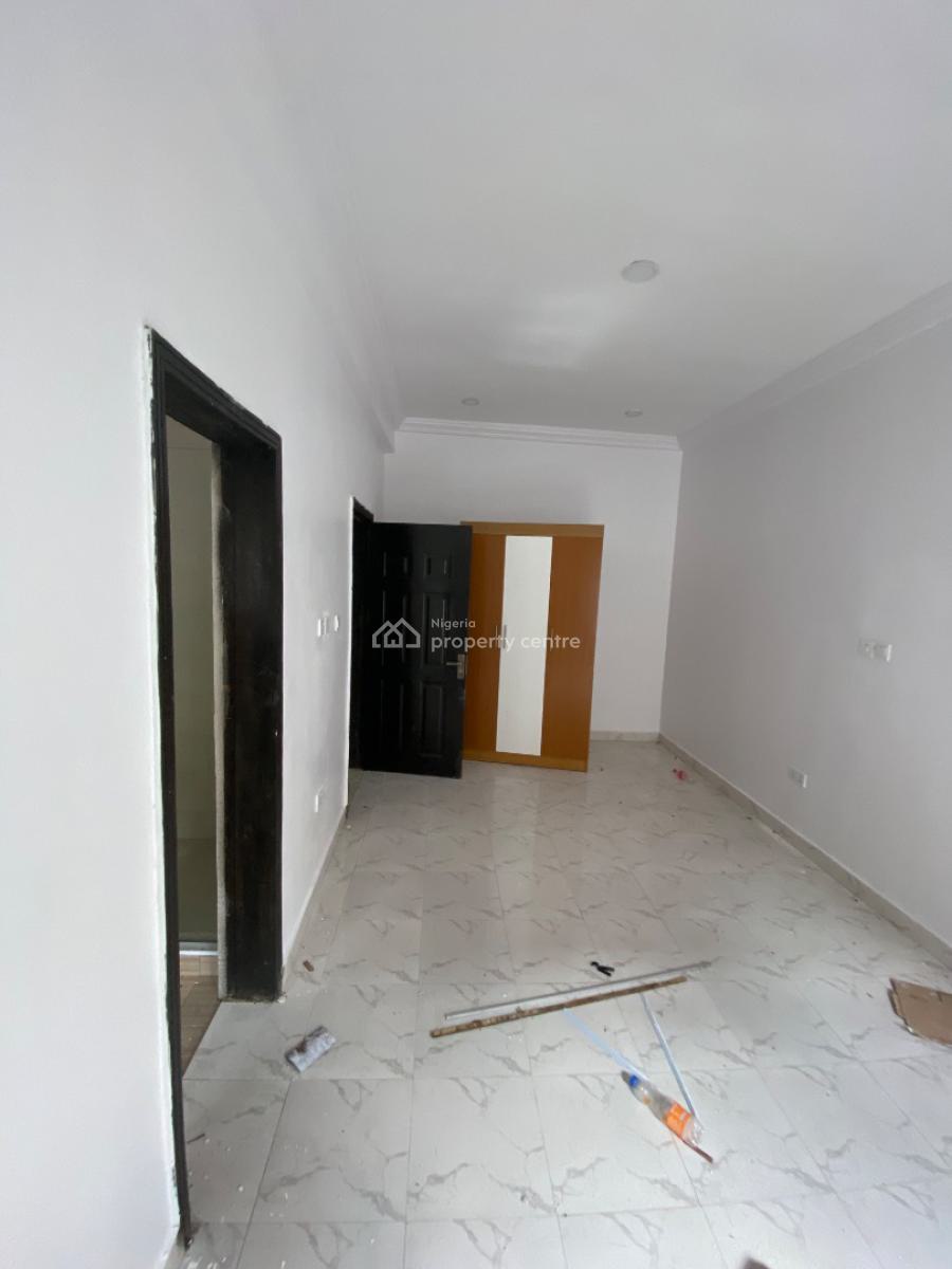 Well Maintained 3 Bedroom Flat, Abijo Gra, Sangotedo, Ajah, Lagos, Flat / Apartment for Rent