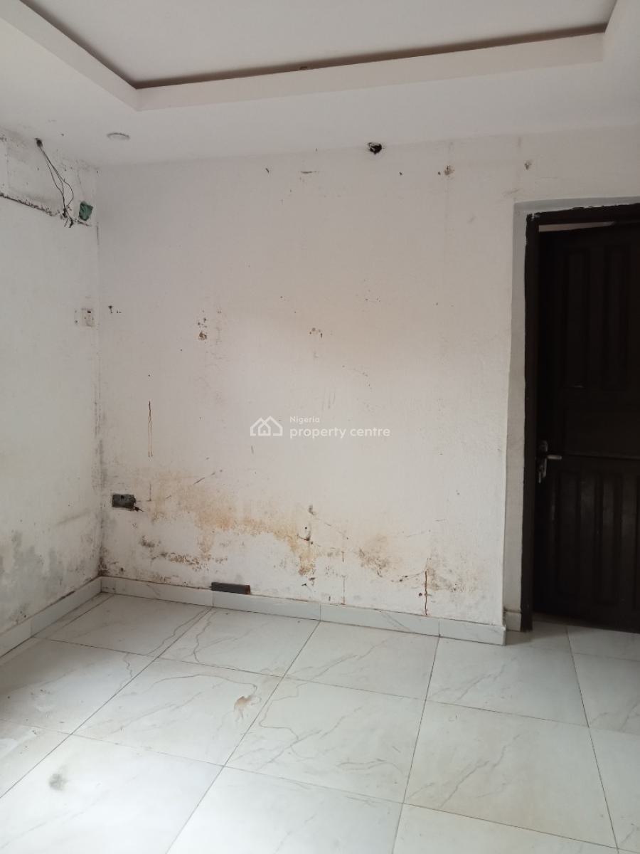 Neatly Used 2 Rooms Mini Flat, Off Olaniyi, New Oko-oba, Agege, Lagos, Mini Flat (room and Parlour) for Rent