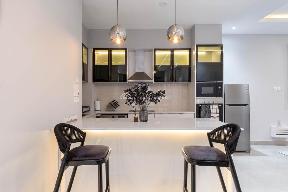Brand New Cozy 2 Bedroom Apartment with Ps5, Treadmill, Bathrobe & Bal, Lekki Phase 1, Lekki, Lagos, Flat / Apartment Short Let