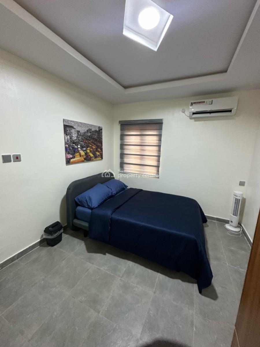 Nicely Furnished 2 Bedroom Apartment, Surulere, Lagos, Flat / Apartment Short Let
