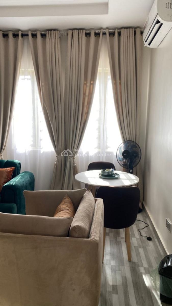 Nicely Furnished 3 Bedroom Apartment, Surulere, Lagos, Flat / Apartment Short Let