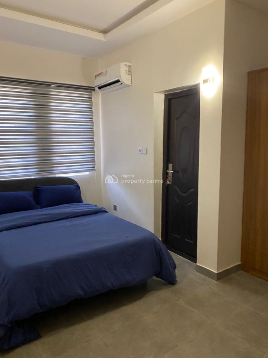 Nicely Furnished 3 Bedroom Apartment, Surulere, Lagos, Flat / Apartment Short Let
