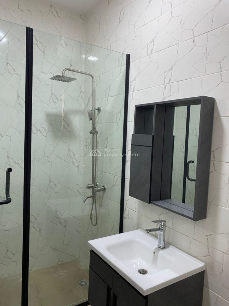 Nicely Furnished 3 Bedroom Apartment, Surulere, Lagos, Flat / Apartment Short Let