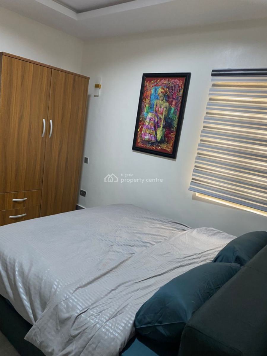Nicely Furnished 3 Bedroom Apartment, Surulere, Lagos, Flat / Apartment Short Let