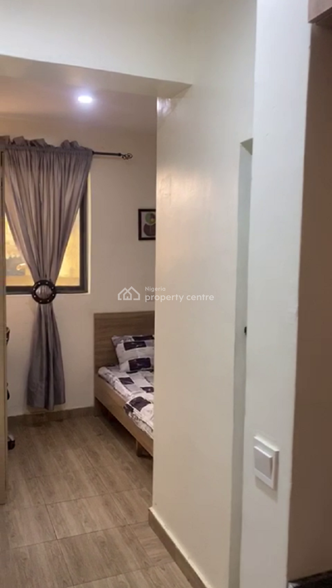 Nicely Furnished Studio Apartment, Sabo, Yaba, Lagos, Flat / Apartment Short Let