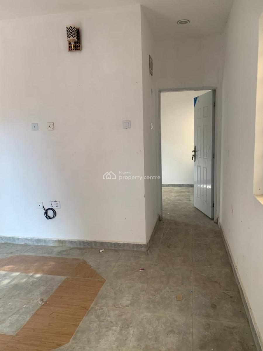Spacious Mini Flat Available, Abijo Gra Estate, Lekki, Lagos, Mini Flat (room and Parlour) for Rent