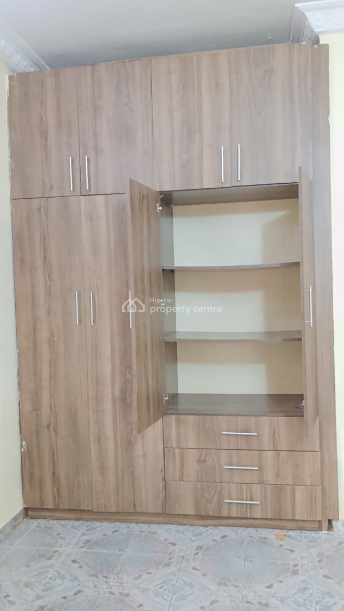 Spacious 3bedroom Flat with an Ante Room with Acs & Gen at Utako, Very Serene Neighborhood, Utako, Abuja, Flat / Apartment for Rent