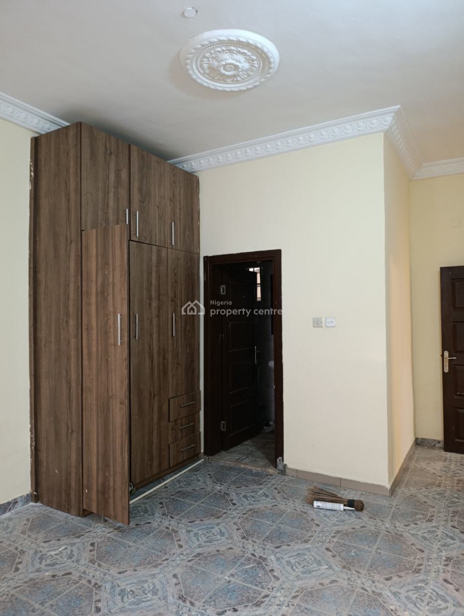 Spacious 3bedroom Flat with an Ante Room with Acs & Gen at Utako, Very Serene Neighborhood, Utako, Abuja, Flat / Apartment for Rent