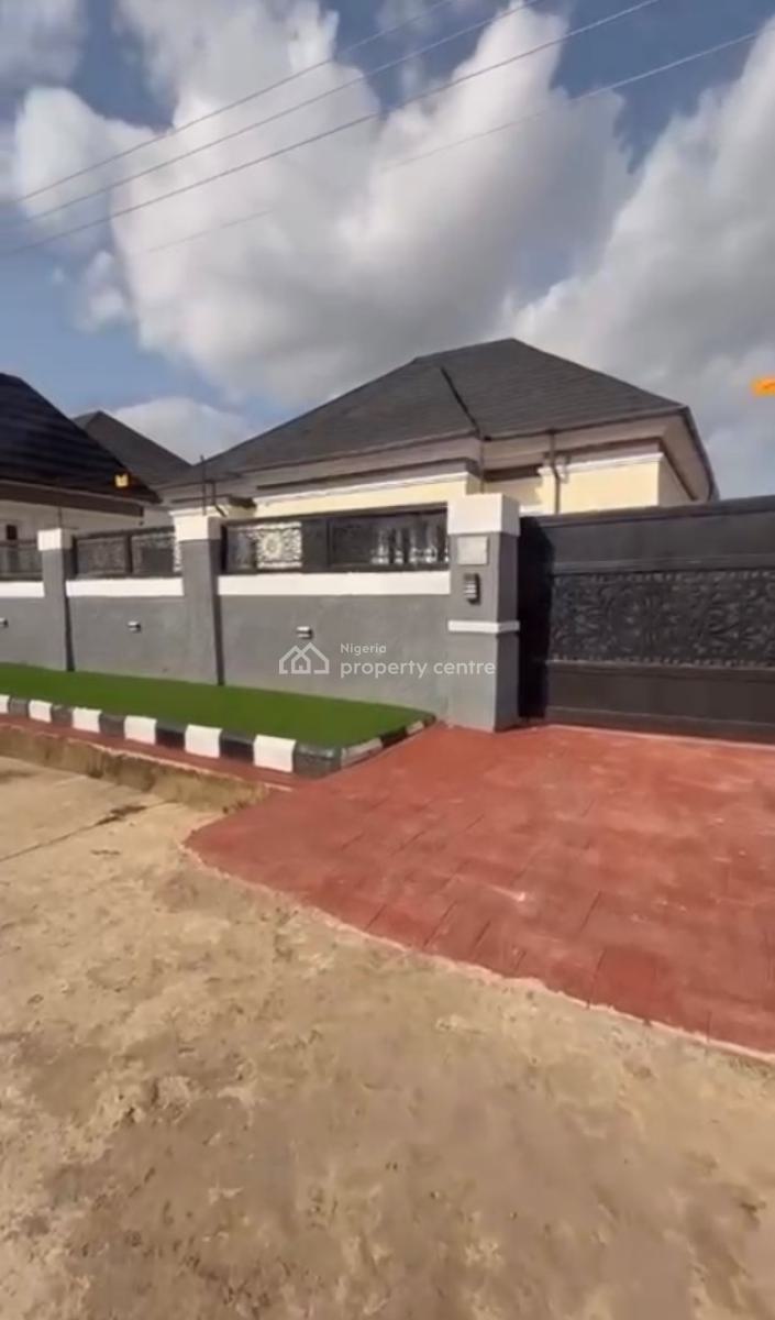 3bedroom En-suite Bungalow + 2units Bq, Efab Metropolis, Gwarinpa, Abuja, Detached Bungalow for Sale