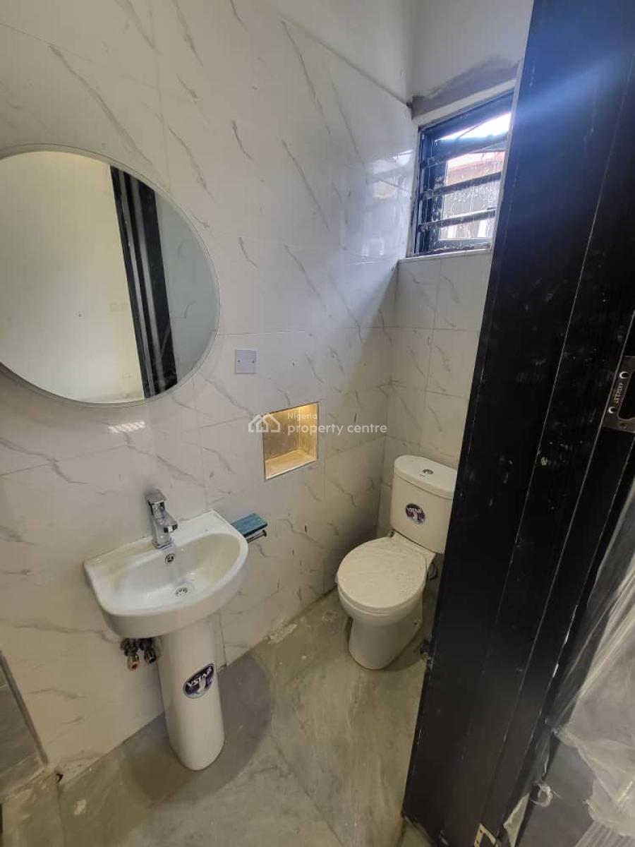 Newly Built 2bedroom Flat at Green View Estate Agungi Osapa, in a Secured Estate at Osapa Lekki Lagos, Osapa, Lekki, Lagos, Flat / Apartment for Rent