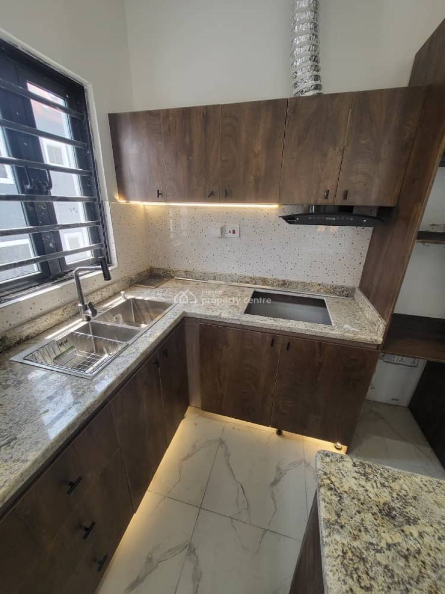 Newly Built 2bedroom Flat at Green View Estate Agungi Osapa, in a Secured Estate at Osapa Lekki Lagos, Osapa, Lekki, Lagos, Flat / Apartment for Rent