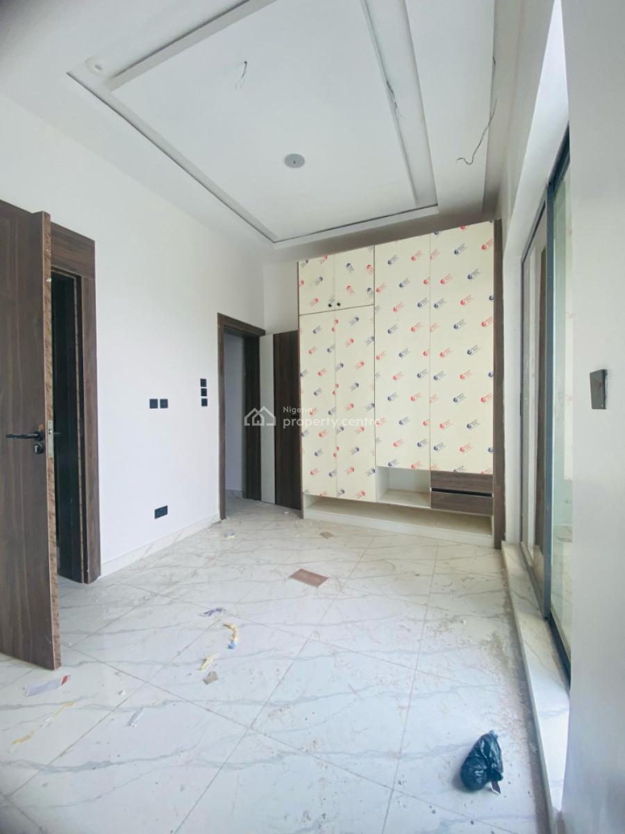 Newly Built 3 Bedroom Apartment, Lekki Phase 1, Lekki, Lagos, Flat / Apartment for Rent