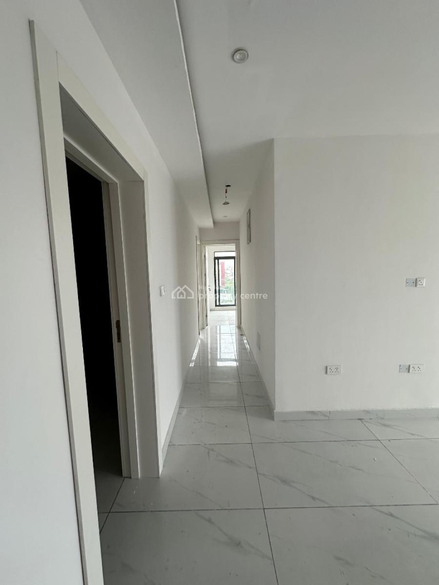 3 Bedroom Apartment with Bq on The 2nd Floor with a Rooftop Swimming P, Lekki Phase 1, Lekki, Lagos, Flat / Apartment for Rent